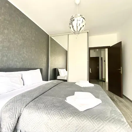 Nature View Family Apartment Brasov